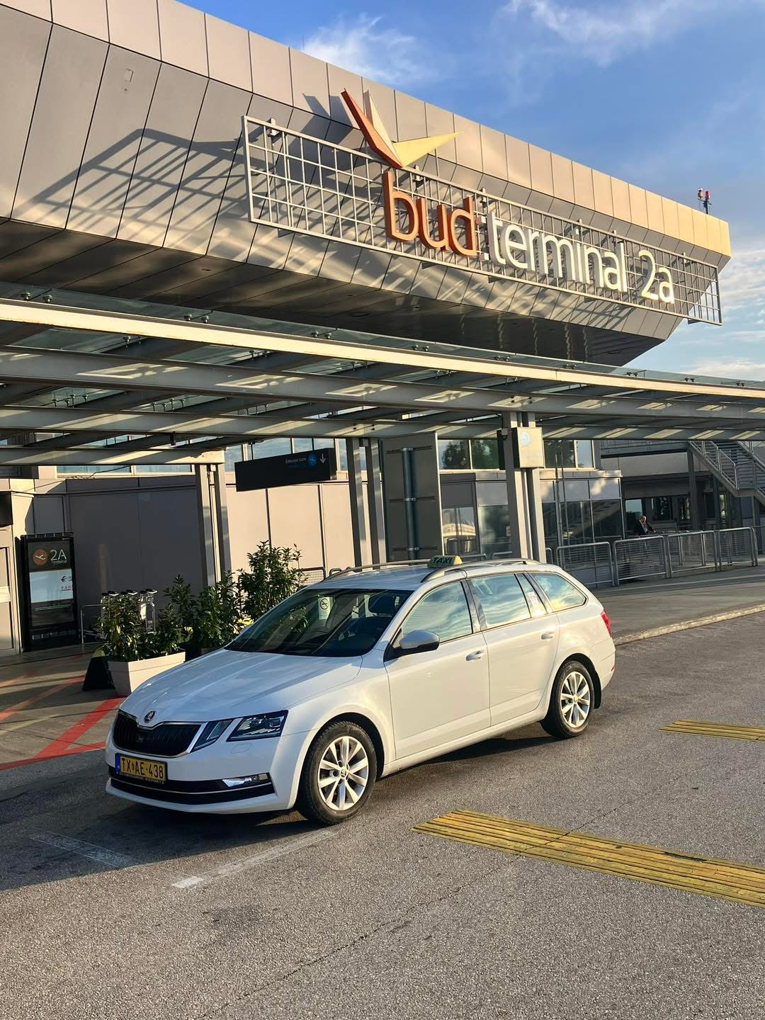Zöld Kocka Taxi autó